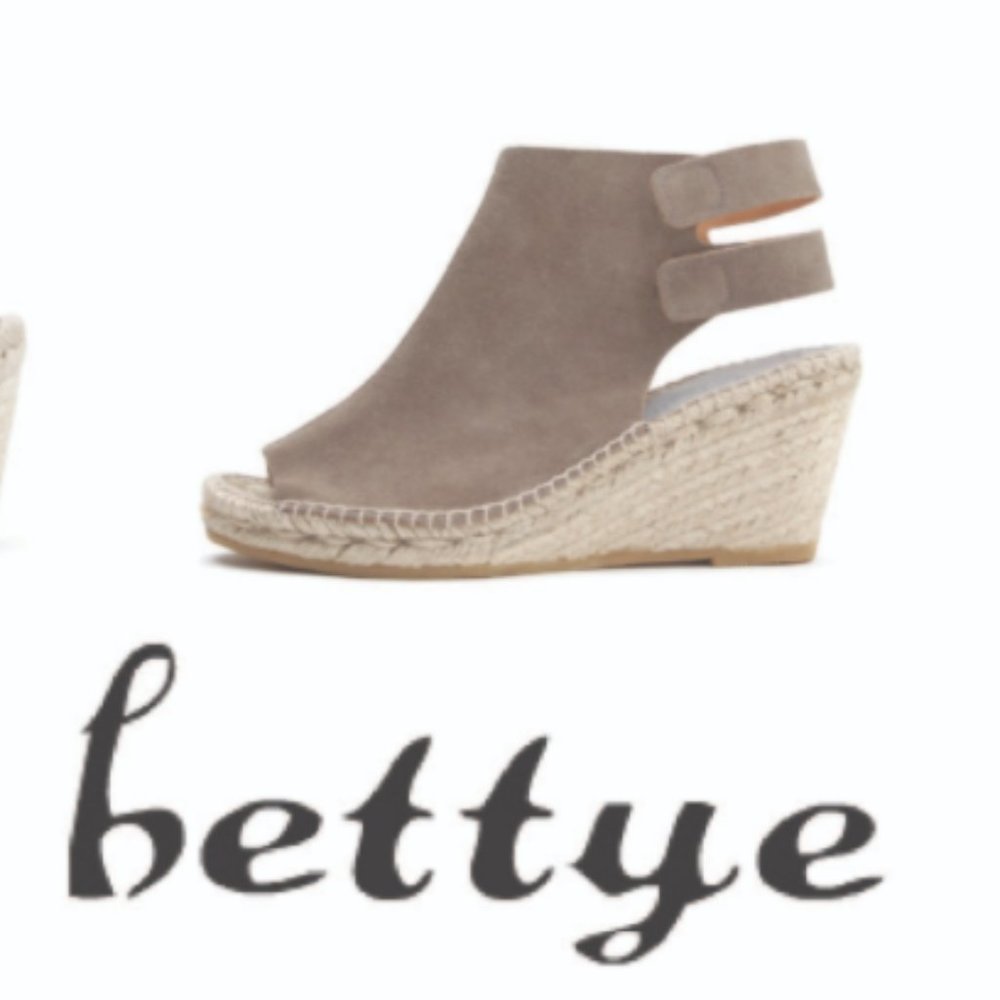 Bettye Muller Suede Pumps Illusion
